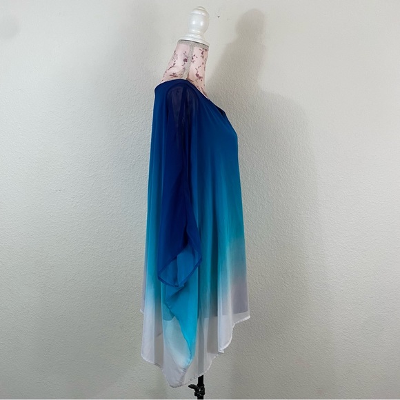 Lane Bryant sz:26/28 Ombré Blues to White Poncho Blouse Relaxed Fit Top - Picture 3 of 11
